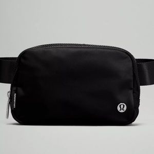 Lululemon Everywhere Bag